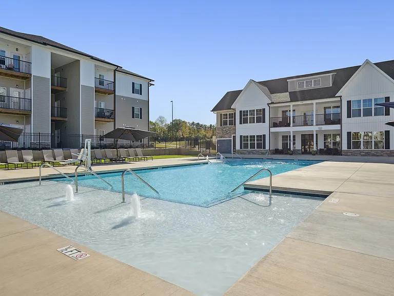 Northbrook Apartments — Photo 31