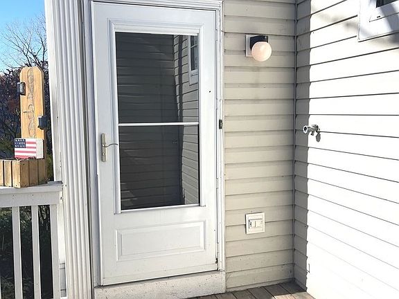 2nd image of 6436 Fremont Dr #0