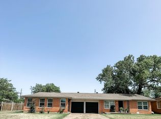 916 Featherston St, Cleburne, TX 76033