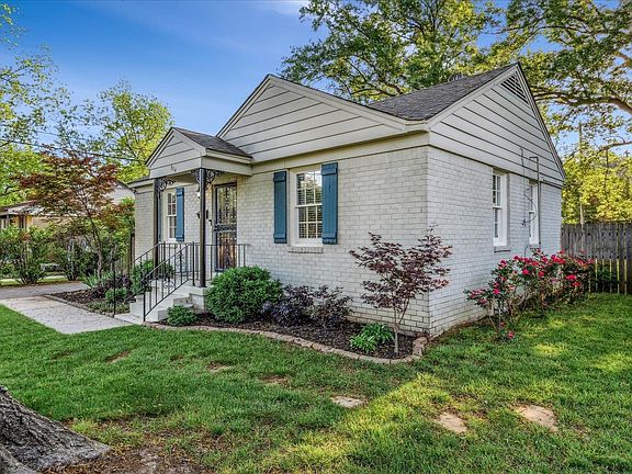 3rd image of 514 Grahamwood Dr