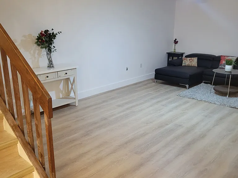 570 N Tropic Ln #C — Photo 6
