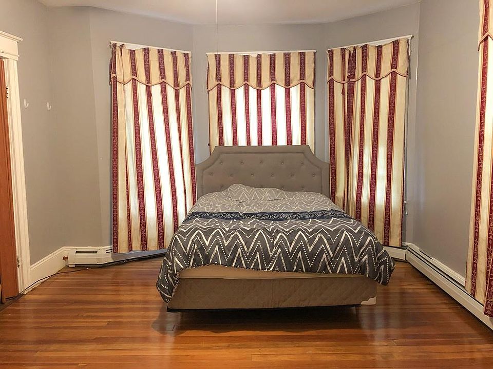 2nd image of 72 Byron Ave