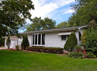 912 9th St, Spirit Lake, IA 51360