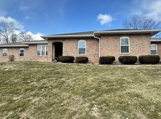 1006 Abbey Rdg, Quincy, IL 62305