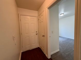 297 Graystone Cir #1, Centerton, AR 72719