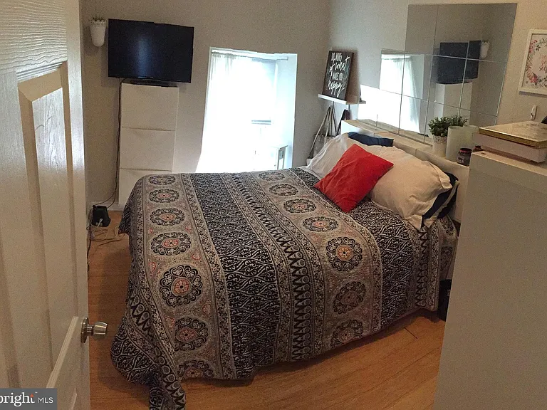 4203 Main St #2 — Photo 16