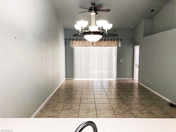 2nd image of 8479 Ibis Cove Cir #M-675