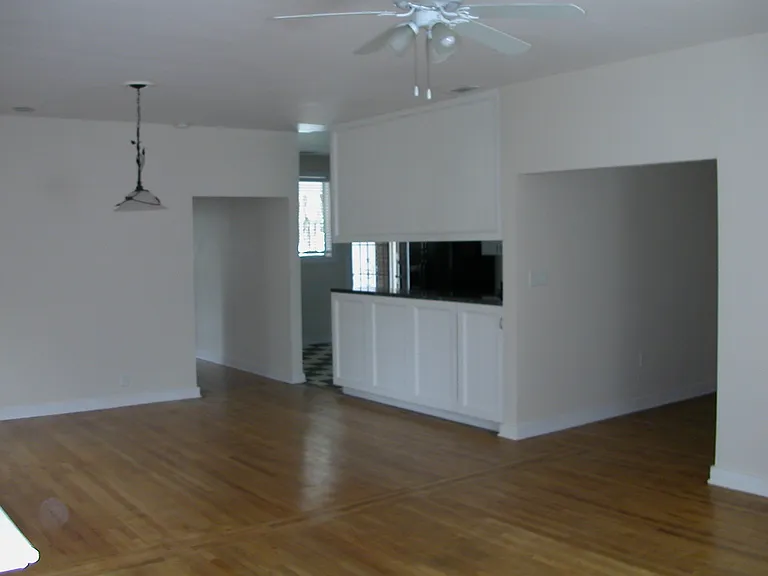 1710 Abercorn St — Photo 5