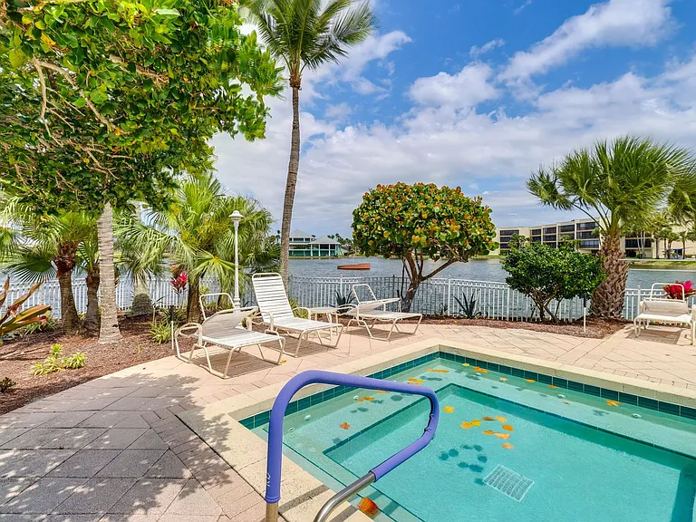 5799 NE Island Cove Way #1-ID1546190P — Photo 20