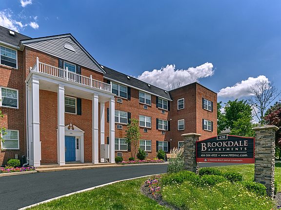 Curb appeal is apart of the Friedman Realty Group 5 Star lifestyle