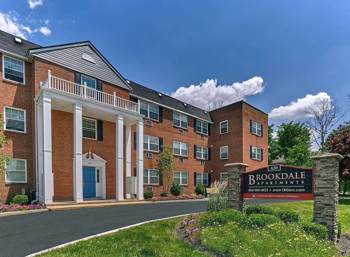 Curb appeal is apart of the Friedman Realty Group 5 Star lifestyle - Brookdale