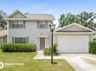 604 Breezeway Ct, Brandon, FL 33511