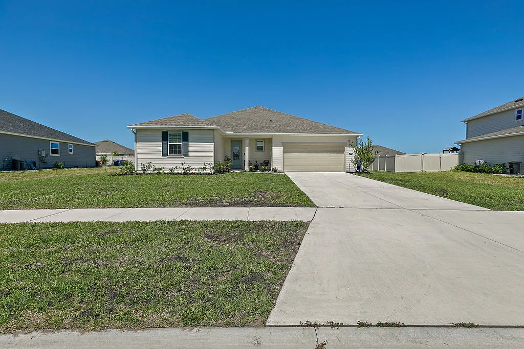 3 bed, 2141 sqft, $2,750 — Photo 2