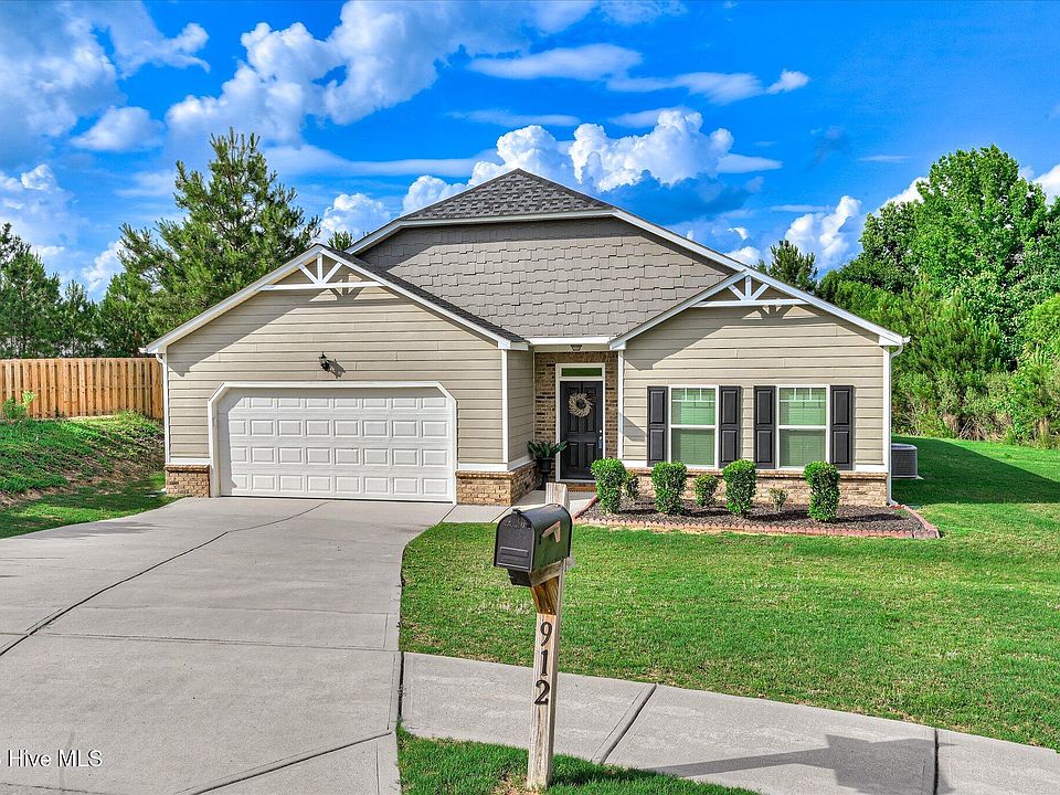 1st image of 912 Clover Court