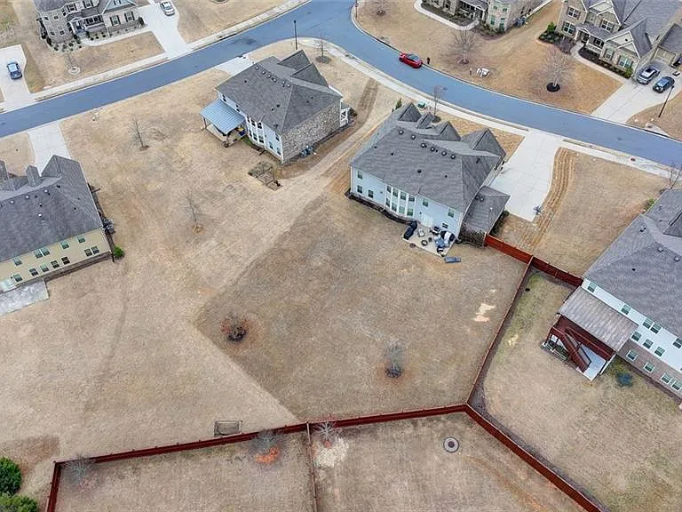 5525 Nesmith Ct — Photo 46