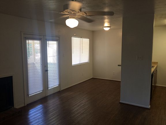 3rd image of 2604 Pecan Knoll Dr #B
