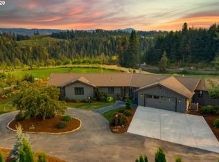2133 Tucker Rd, Hood River, OR 97031