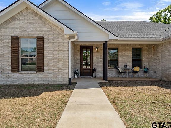 5th image of 19379 Cedarpark Pl