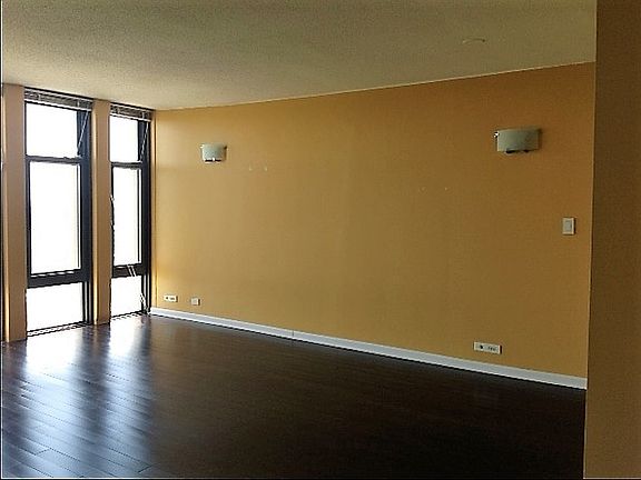 5th image of 6700 S South Shore Dr APT 25E