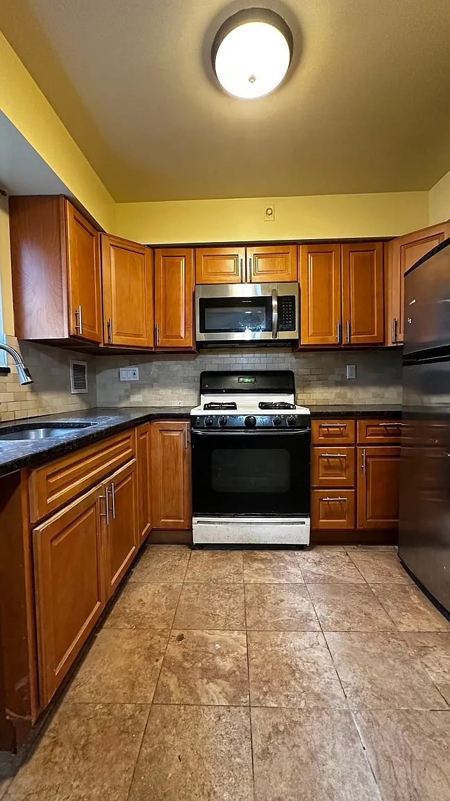 4914 Parsons Blvd Floor 1 photo 1