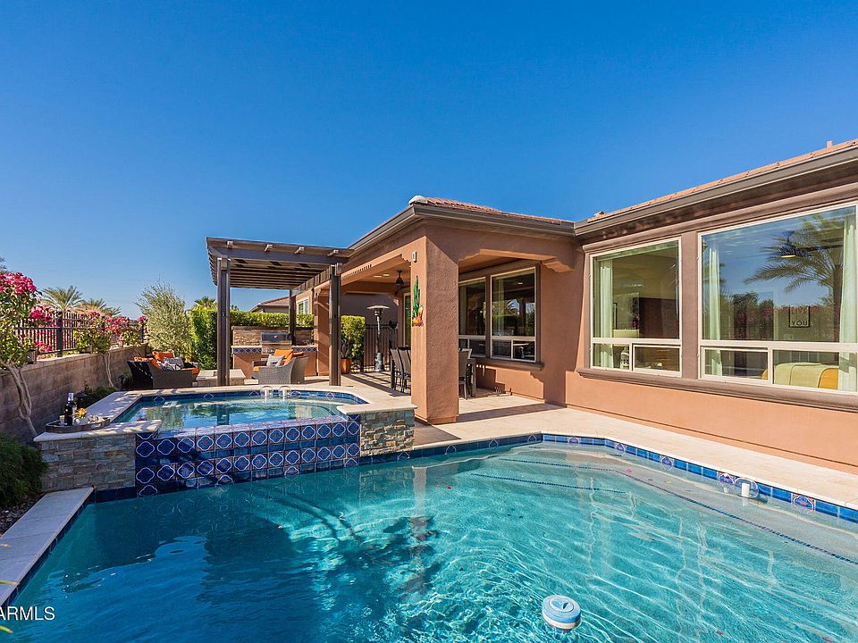 1st image of 267 E SANTA LUCIA Lane