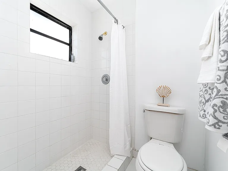 1503 S Federal Hwy — Photo 3