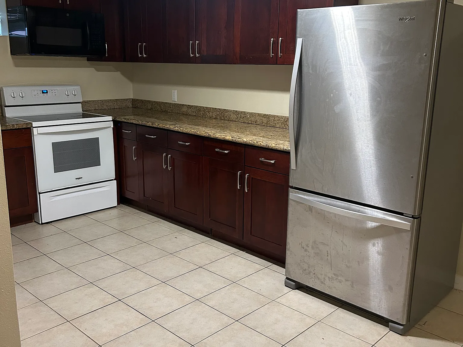 2 bed, 1300 sqft, $1,800 — Photo 4