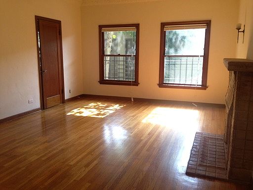 3rd image of 443 N Sycamore Ave APT 103