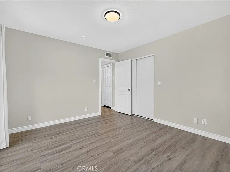 23547 Decorah Rd — Photo 17