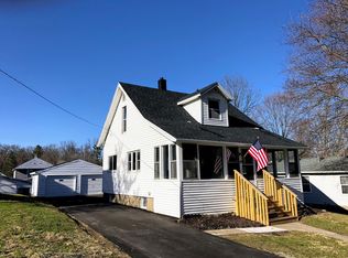 920 Yeomans St, Ionia, MI