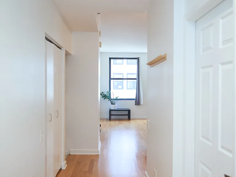 5 N Wabash Ave #1303 — Photo 3