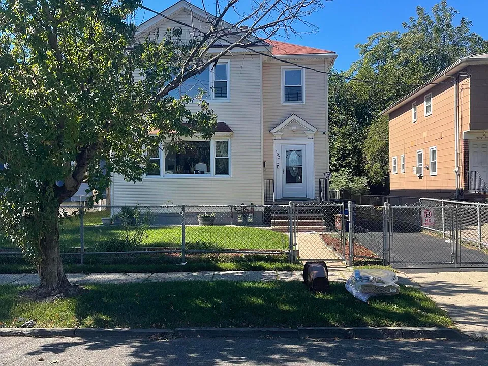 102 Bement Ave