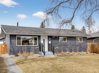 208 78th Ave SE, Calgary, AB T2H 1C4