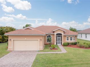 2278 Grove Dr, Naples, FL 34120