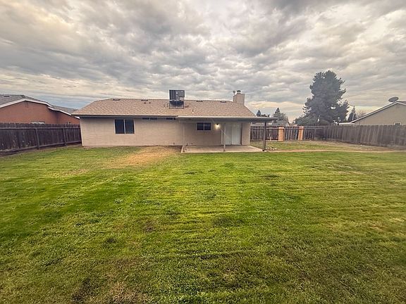 5th image of 1039 Califa Dr