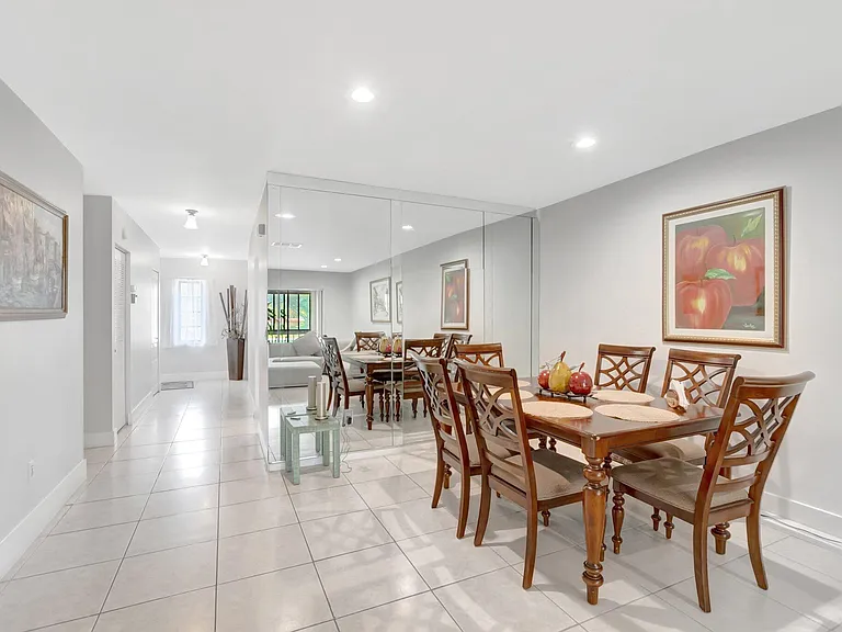 21214 Lago Cir #8F — Photo 12