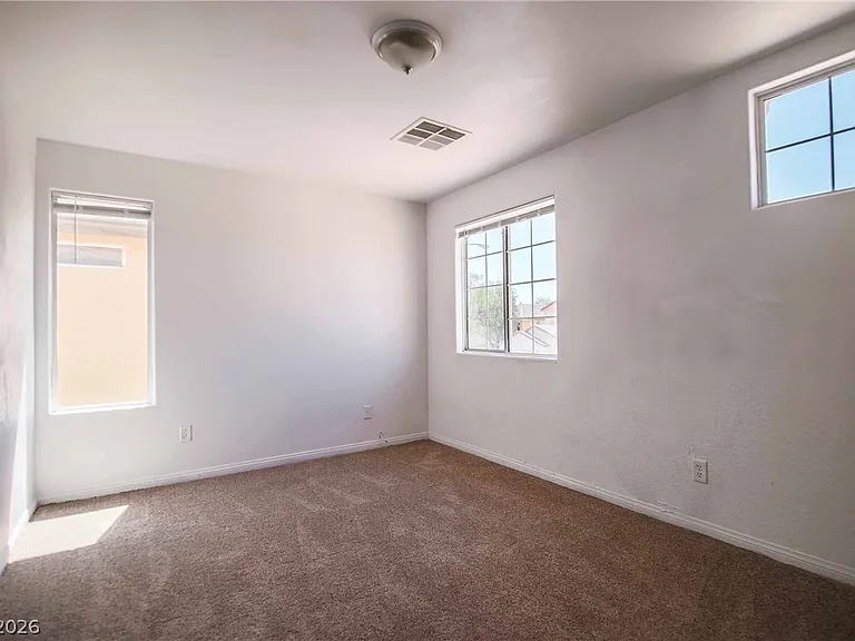 4420 Pacific Crest Ave — Photo 17