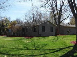 746 Hillcrest Dr, Brooklyn, MI 49230