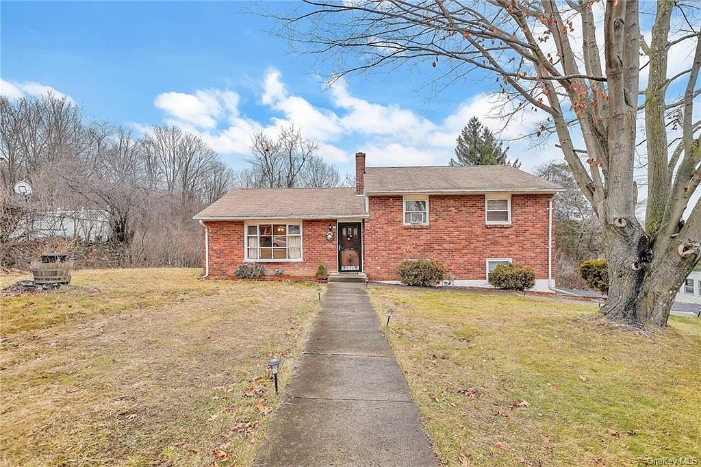 14 Hy Vue Dr, Newburgh, NY 12550 | Zillow