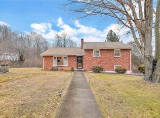 14 Hy Vue Dr, Newburgh, NY