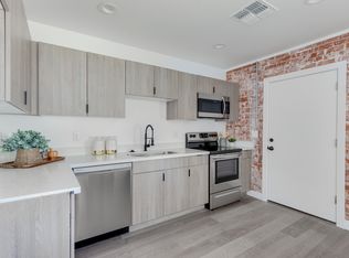 2512 E Thomas Rd, Phoenix, AZ 85016