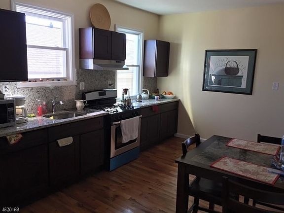 2nd image of 25 Esther St #3