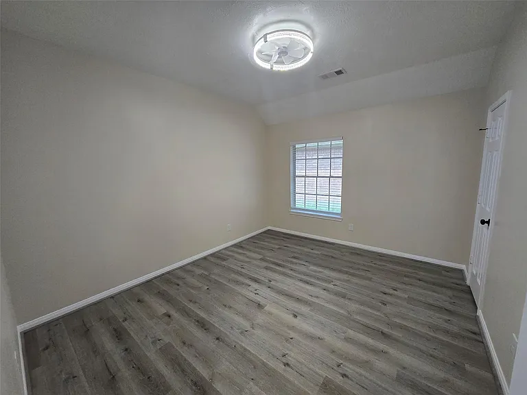 1806 Laurel Bay Dr — Photo 10