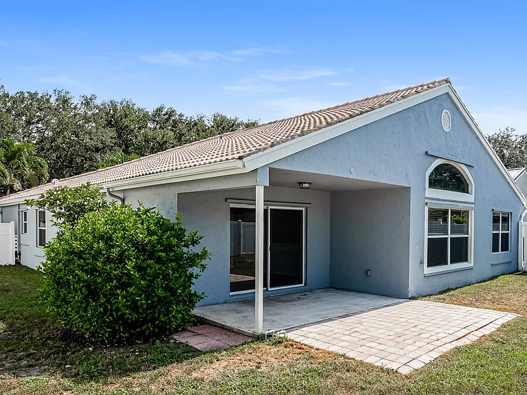 4075 Sabal Lakes Rd — Photo 16