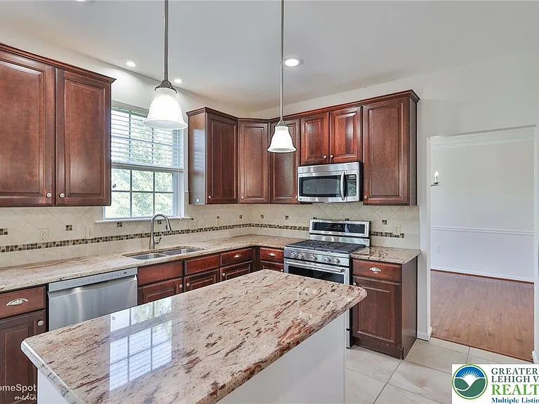 2784 Clark Pl — Photo 12