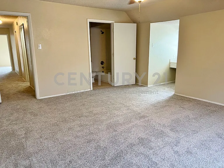 508 Trail Lake Pl — Photo 9