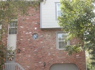510 Carters Grove Dr, Gibsonia, PA 15044