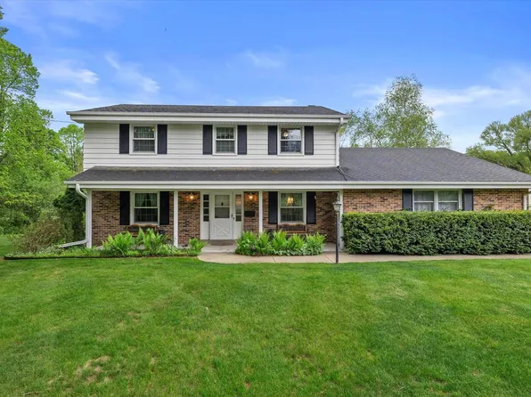 10309 Sherman ROAD, Cedarburg, WI 53012