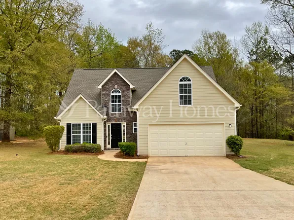 229 Deodar Ln, Hampton, GA 30228