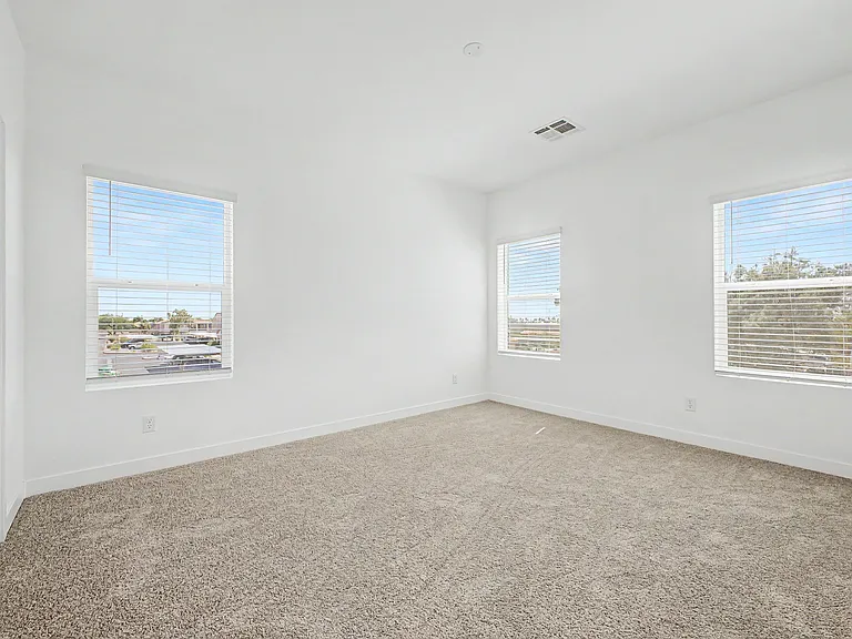 1528 N Pueblo Dr — Photo 32